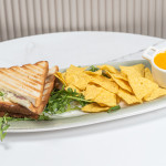 Tost sendvič šunka